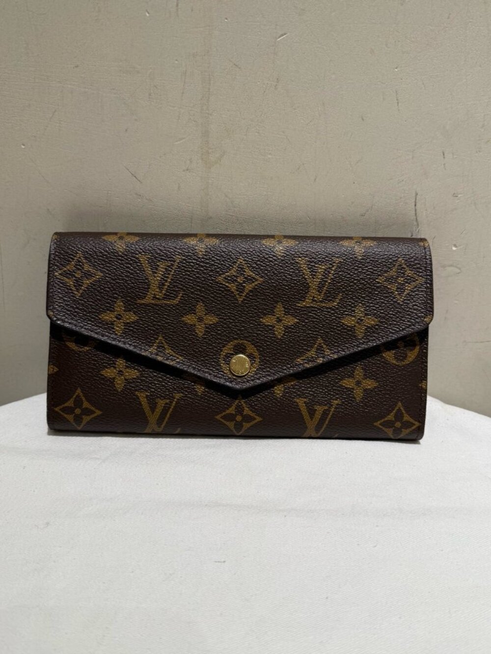 Louis Vuitton Monogram Sarah Envelope‑Style Long Wallet